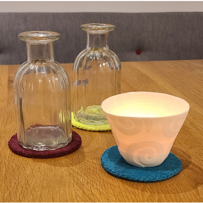 Glas-Untersetzer mit Ziernaht, Ø 10 (VE 6 verschiedene Farben ca. cm